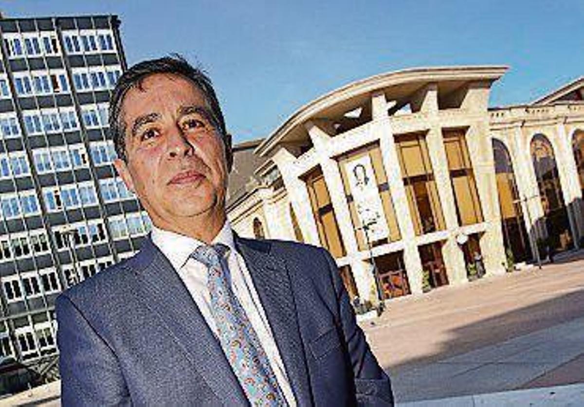 "La sanidad tiene prestigio en Oviedo y Asturias, pero ahora se vive de rentas"