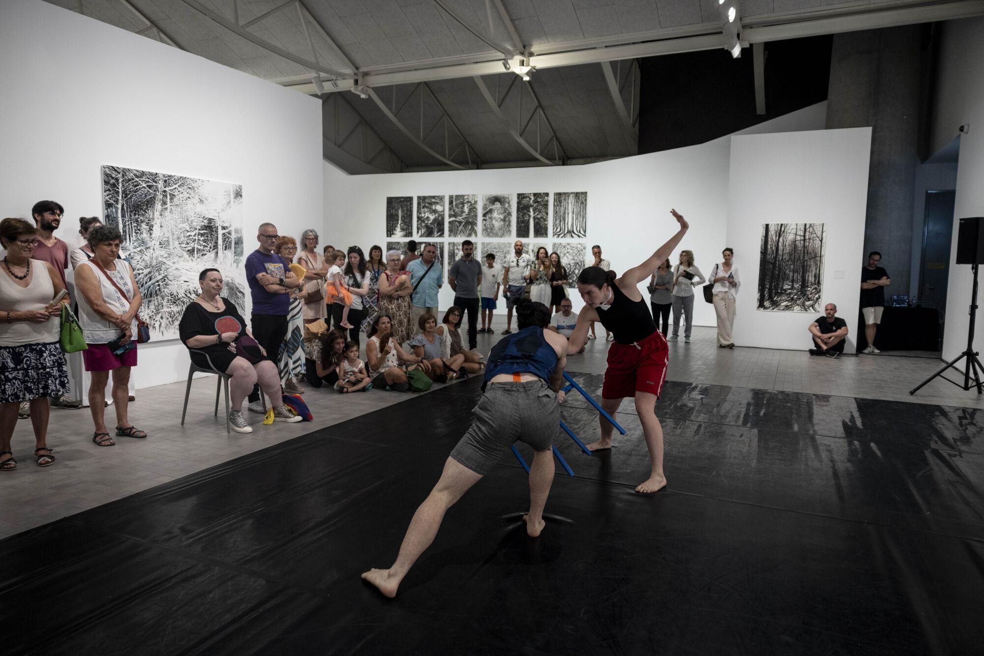 DANZA 'PAS A TROIS' CON HUGO Y VEGA GRIMALT POR EL 30 ANIVERSARIO DEL MUSEO PABLO SERRANO