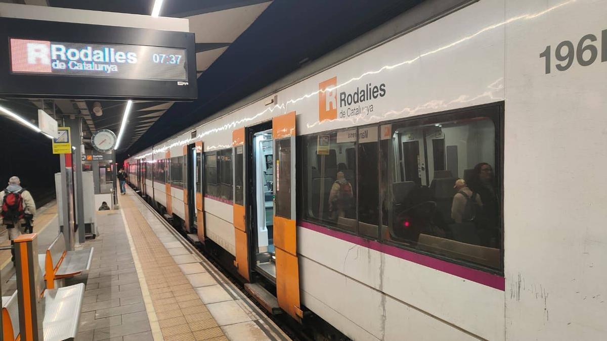 Imatge de circulació de trens a l'Estació de Renfe de Manresa