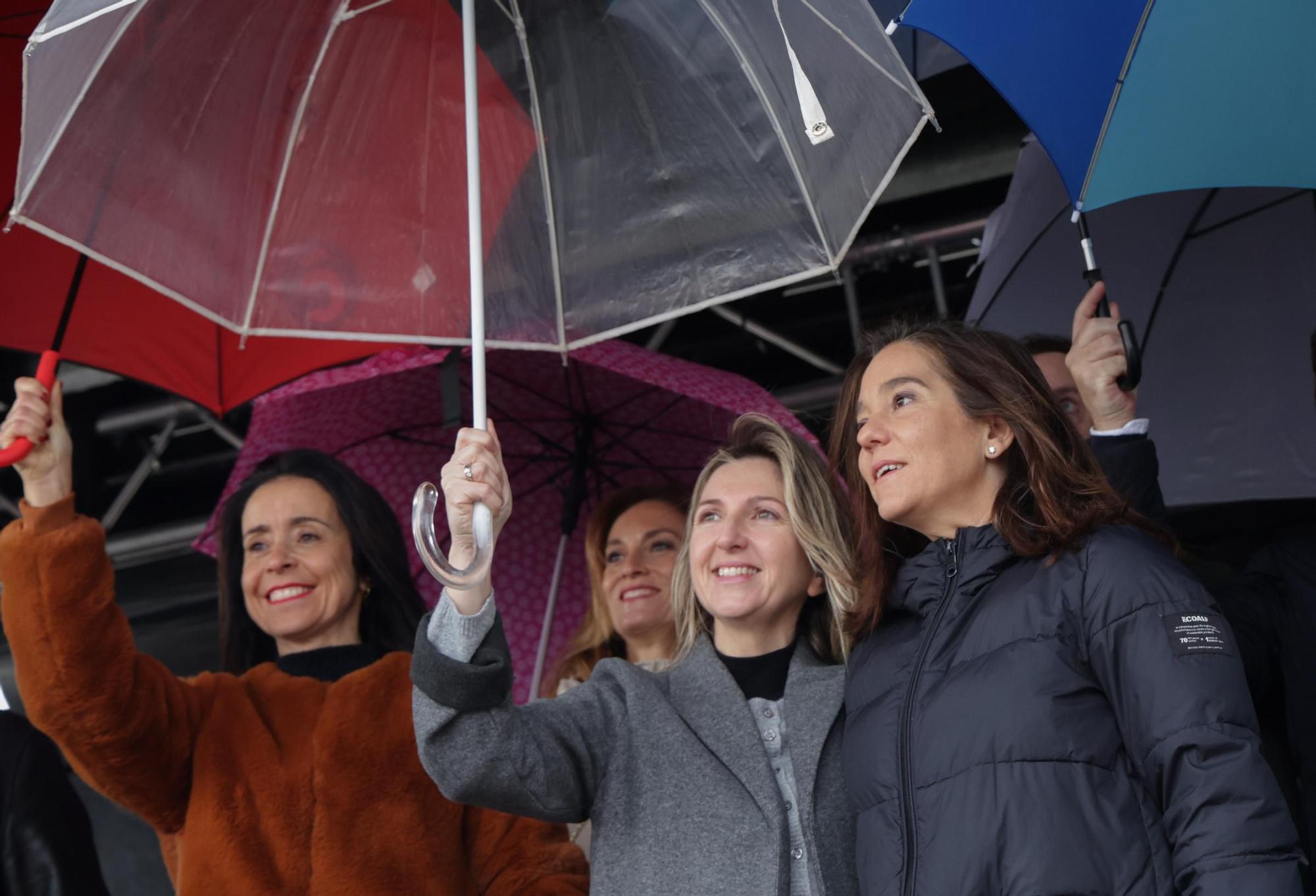 Iniciativa 'Baixo o mesmo paraugas', con motivo del Día Mundial de la Discapacidad