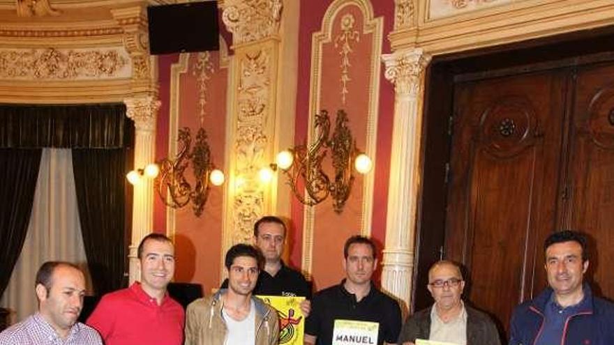 Acto de presentación en el salón de plenos del Concello. // Iñaki Osorio