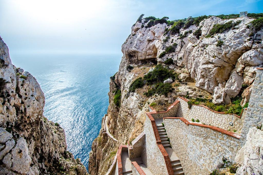 Las escaleras secretas que conducen a la Gruta de Neptuno