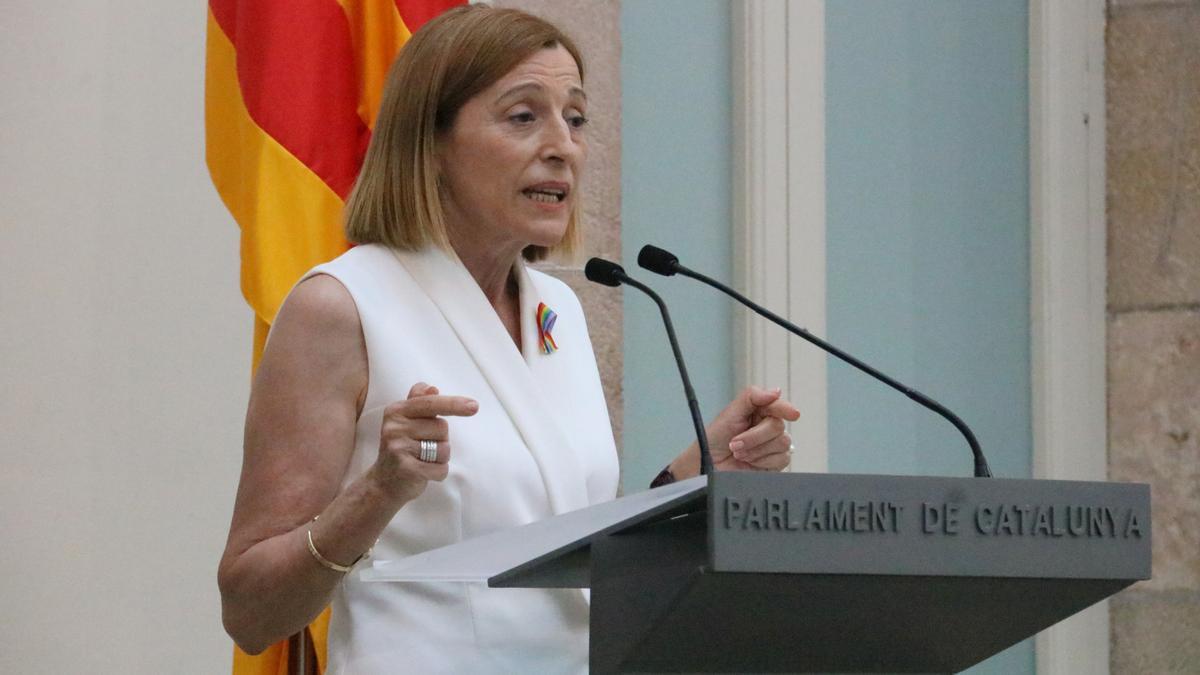 L&#039;expresidenta del Parlament, Carme Forcadell, intervenint en l&#039;acte de la rebuda dels presos indultats, el 28 de juny