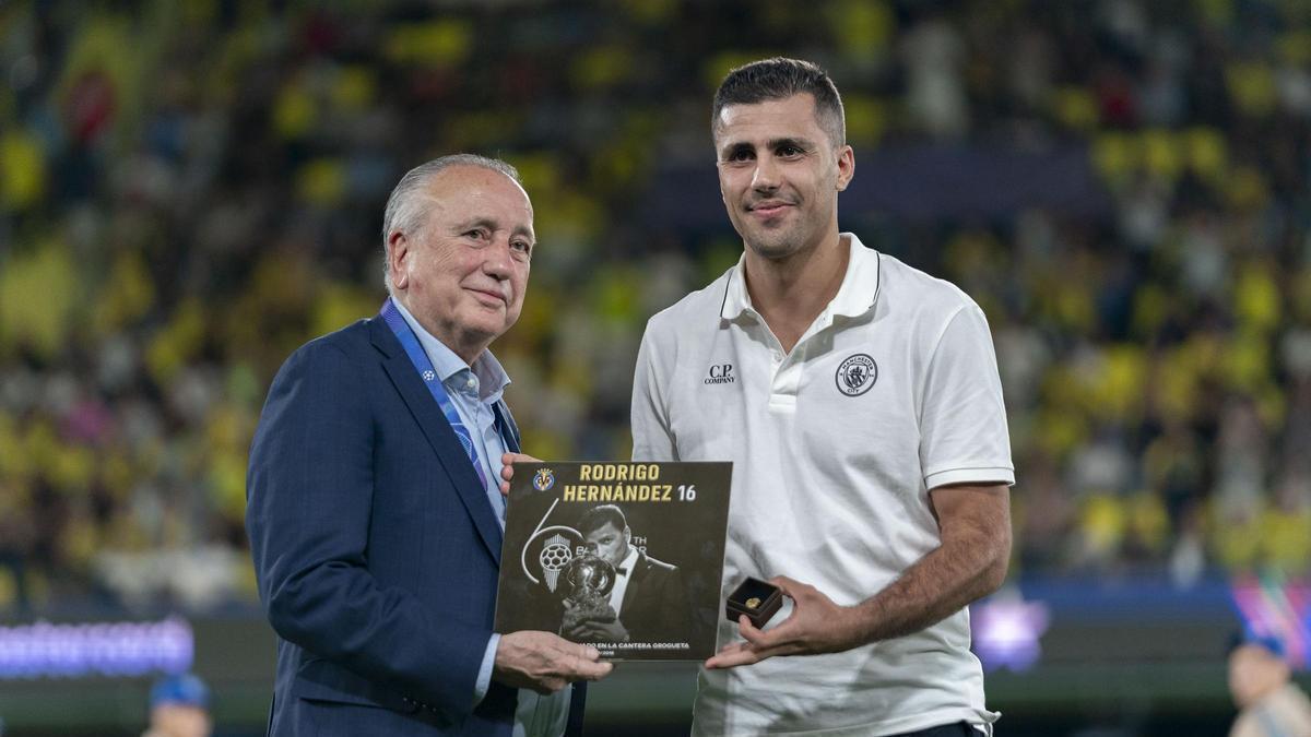 Fernando Roig y Rodri Hernández, en la última visita del Manchester City en el Estadio de la Cerámica, en la pasada edición de la Champions.