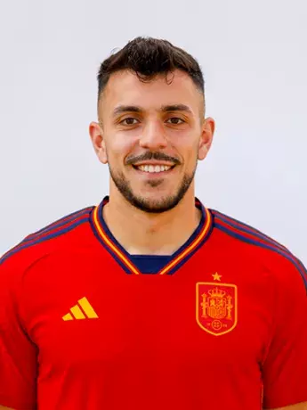 Aitor Paredes, Defensa