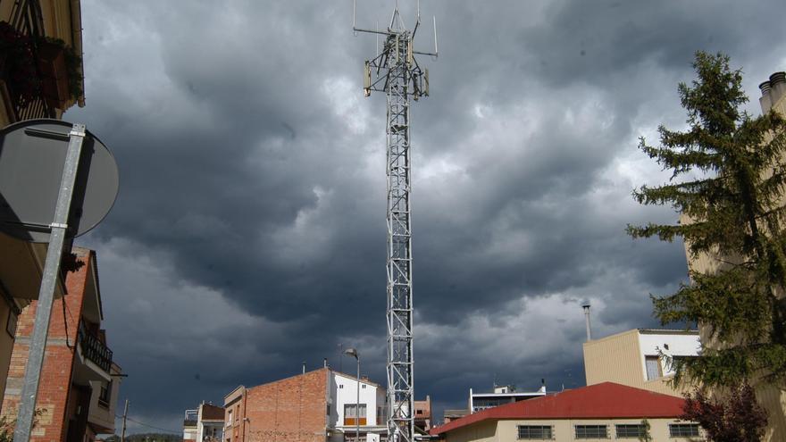 Imatge d&#039;arxiu d&#039;una antena telefònica a Navarcles