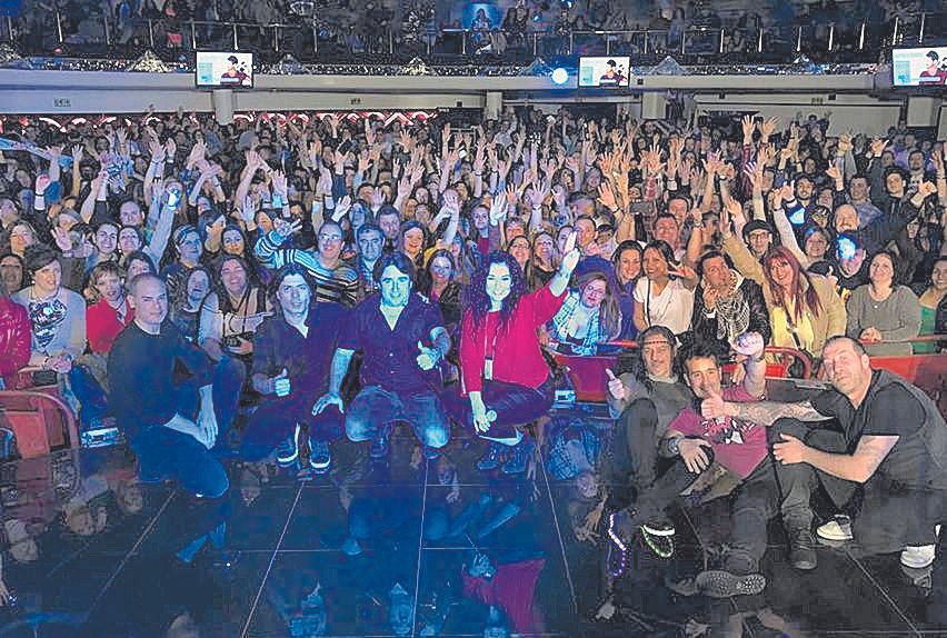 Cierra la discoteca Estilo de Oviedo: un recorrido fotográfico por sus 35 años de historia