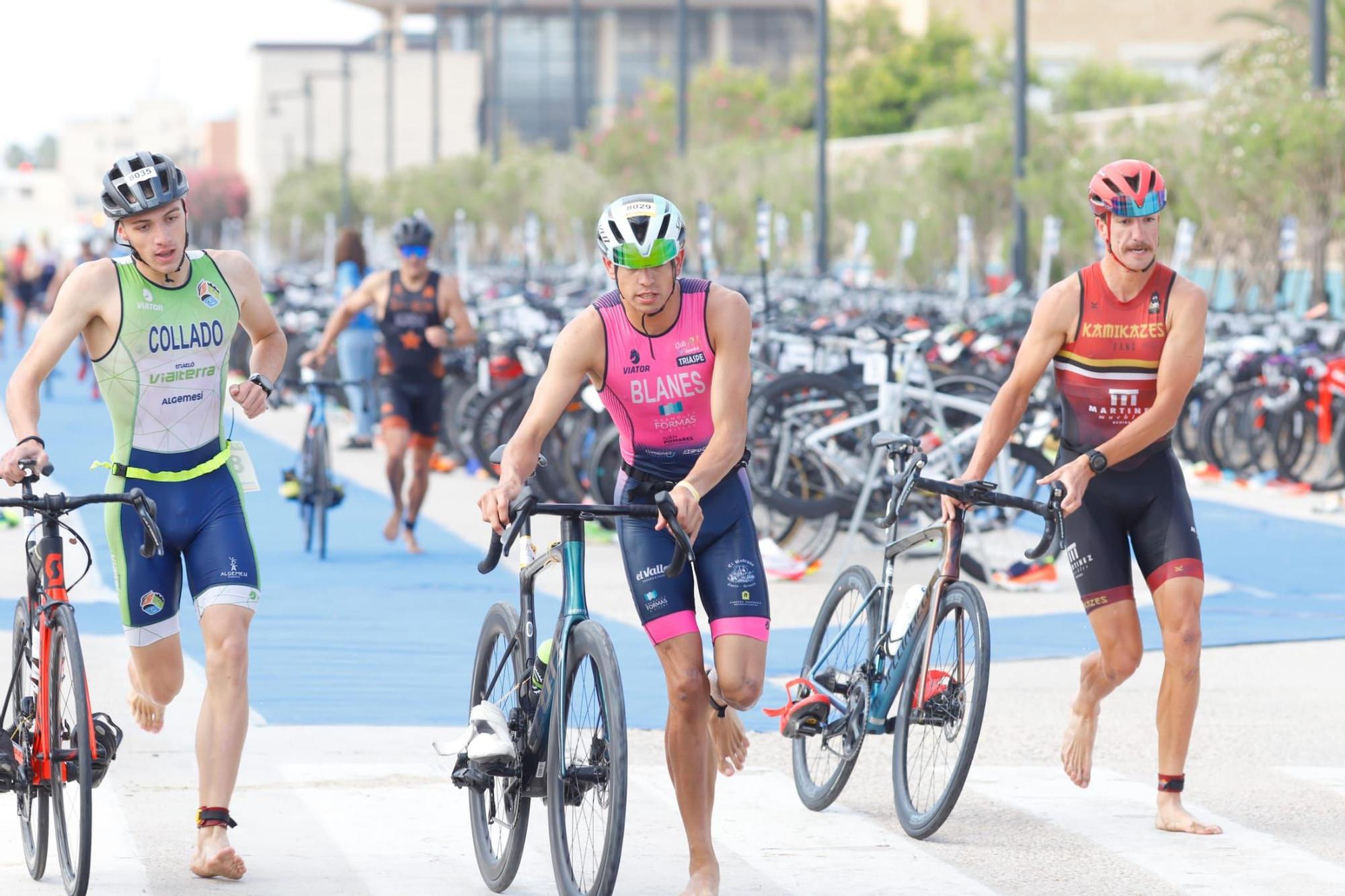 Búscate en el III Triatló de València - Playtja de la Malvarrosa