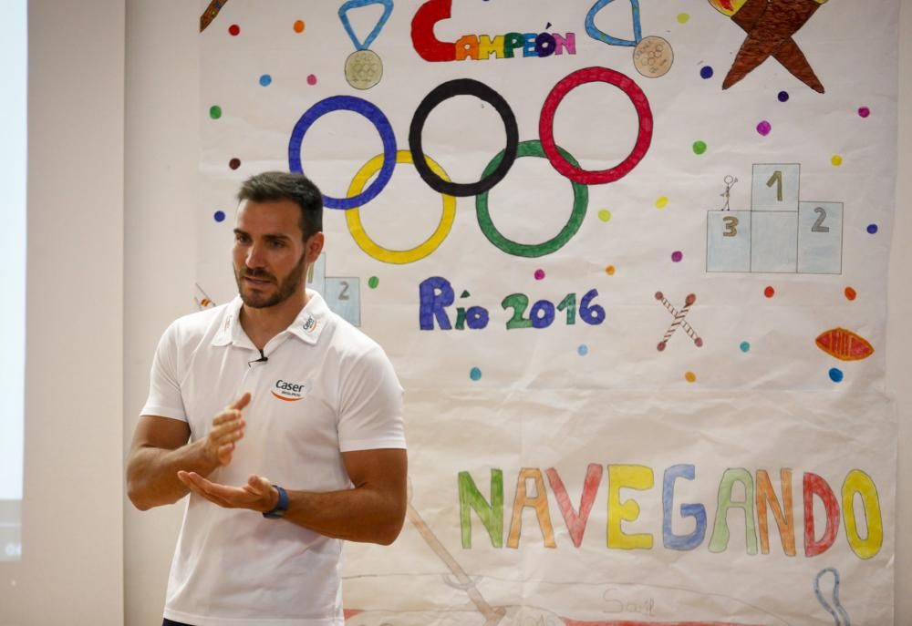 Encuentro del medallista olímpico, Saúl Craviotto, con alumnos del Colegio La Asunción