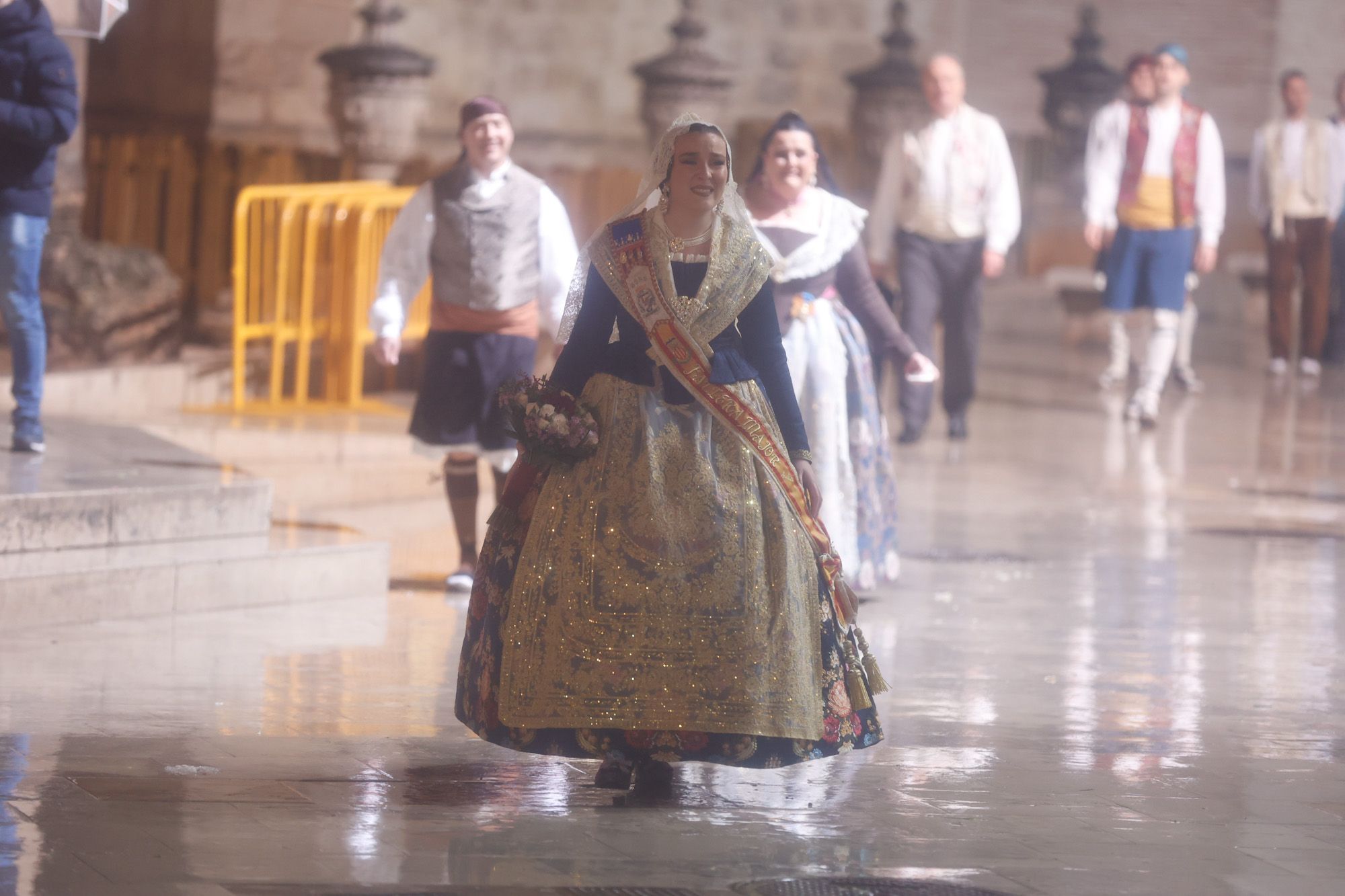 Falleras Mayores en la Ofrenda 2025. Día 18 (2/3)