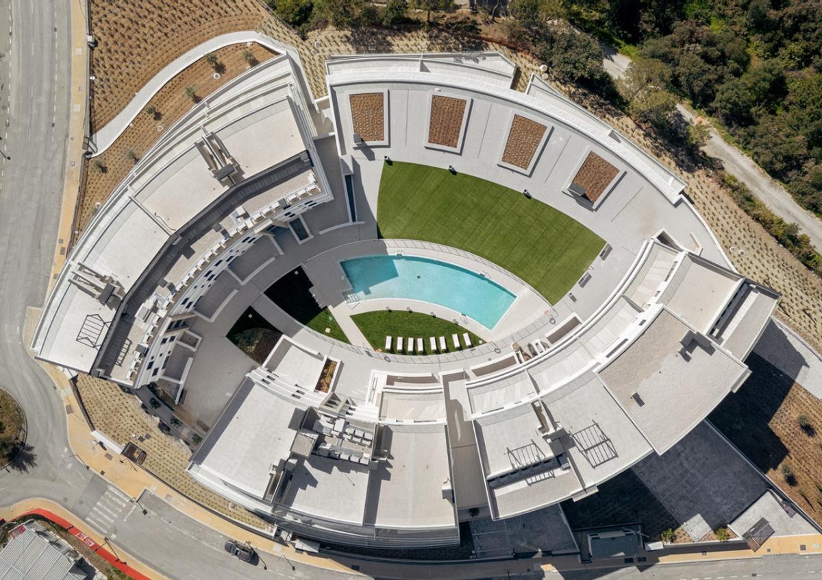 Vista aérea de Vanian Views, en Estepona, otro proyecto del estudio de arquitectura malagueño HCP Architecture&amp;Engineering.