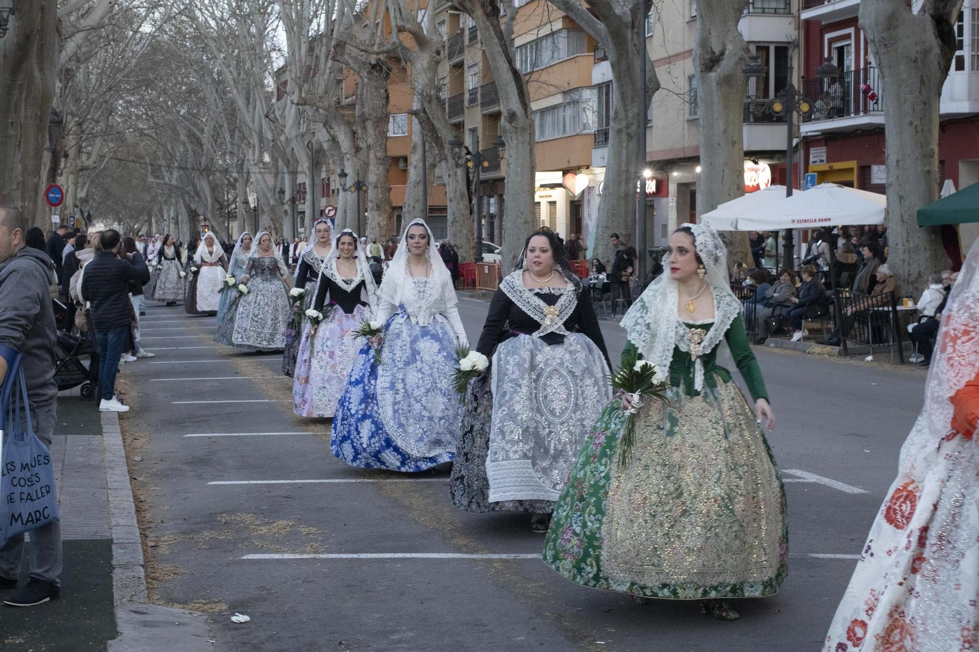 Búscate en la multitudinaria Ofrenda del sábado 22 de marzo en Xàtiva