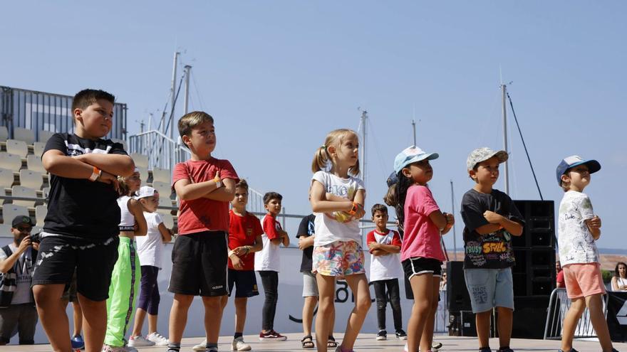 La cantera de los &quot;OMKids&quot; inaugura cuatro días de fiesta y deporte en O Marisquiño