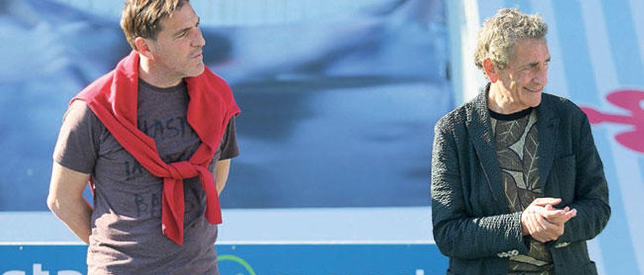 Berizzo y Carlos Mouriño, durante un acto en el estadio de Balaídos. // Marta G. Brea