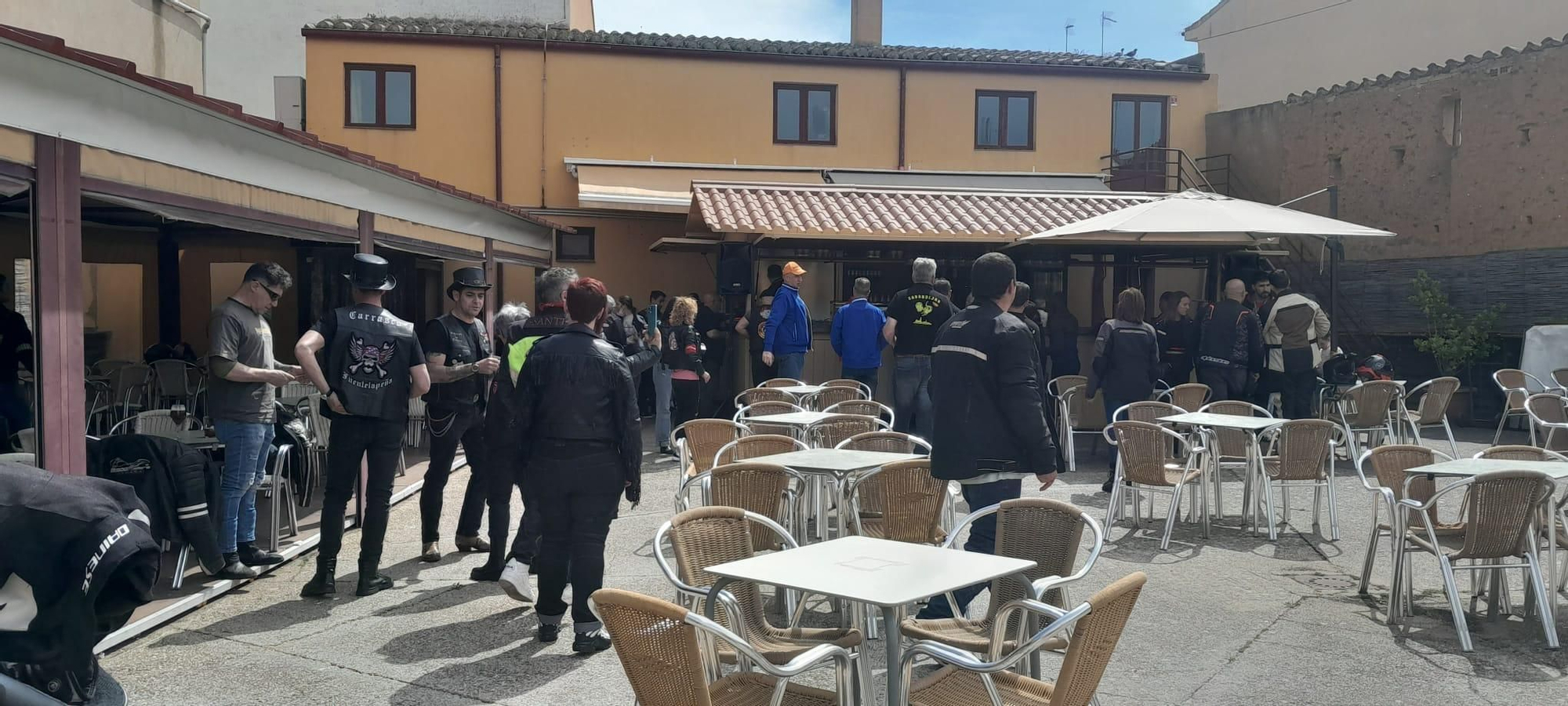 GALERÍA | La ruta de "Moteros de Nevera" de Fuentelapeña hace parada en Toro