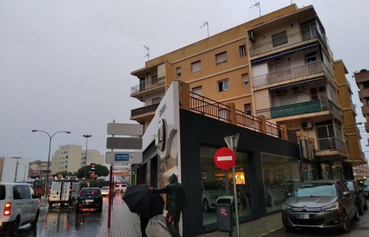 Mata a su exmujer degollándola en Dénia ante su hija de 11 años