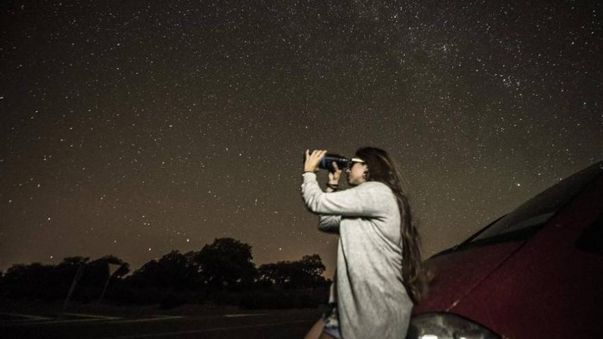 Los Villares abre sus puertas para la observación de la lluvia de estrellas