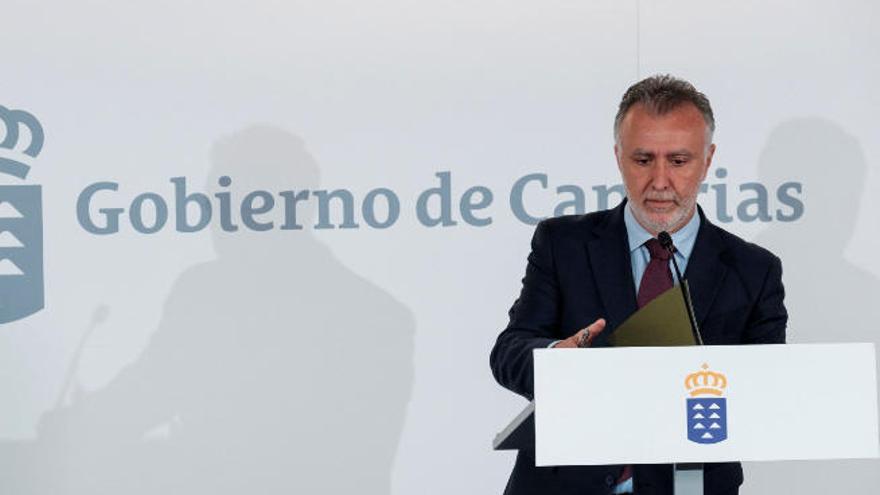 El presidente Ángel Víctor Torres, ayer durante su comparecencia tras el Consejo de Gobierno.