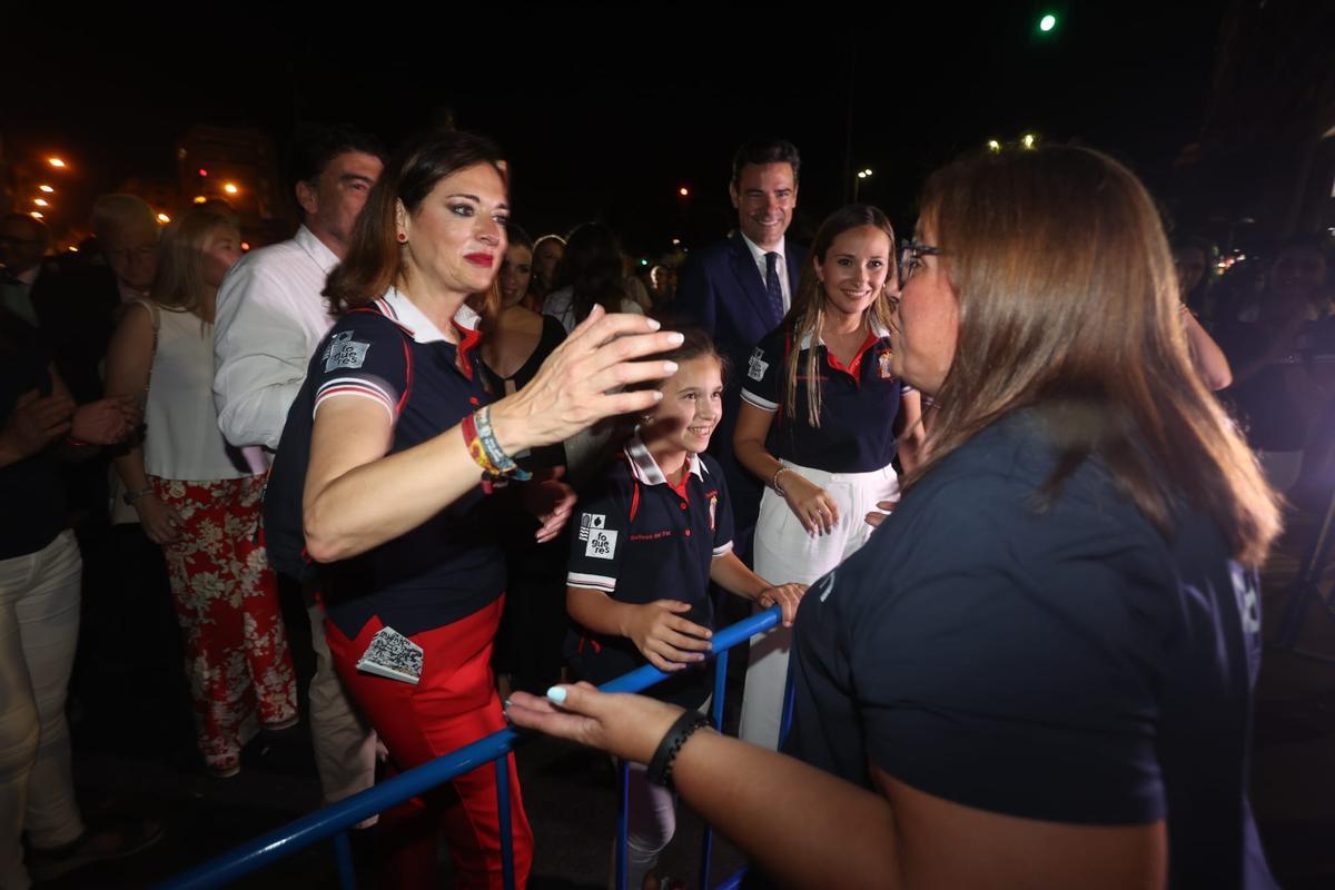 La "Arribada del Foc" congrega a miles de personas para presenciar el espectáculo piromusical