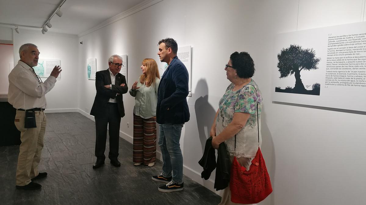 Inauguración de la exposición dedicada a Waldo Santos en la Casa de Cultura de Toro