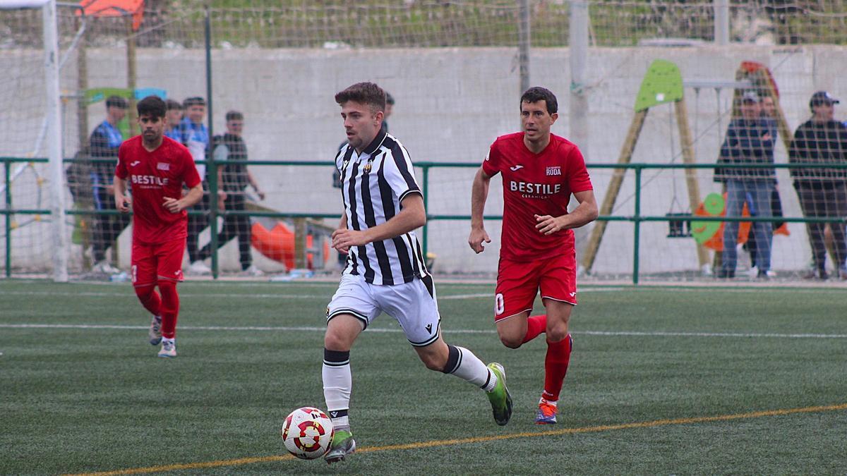 Carlos Segura es el máximo goleador del filial albinegro y el pichichi del grupo 6.