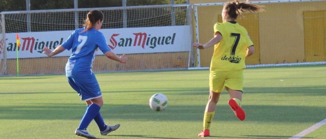 Imagen de archivo de un partido entre el Villarreal C y el Crevillente Femenino.