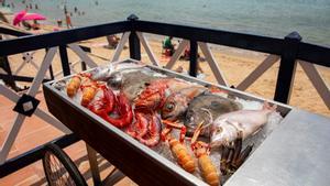 El carro de pescados y mariscos.