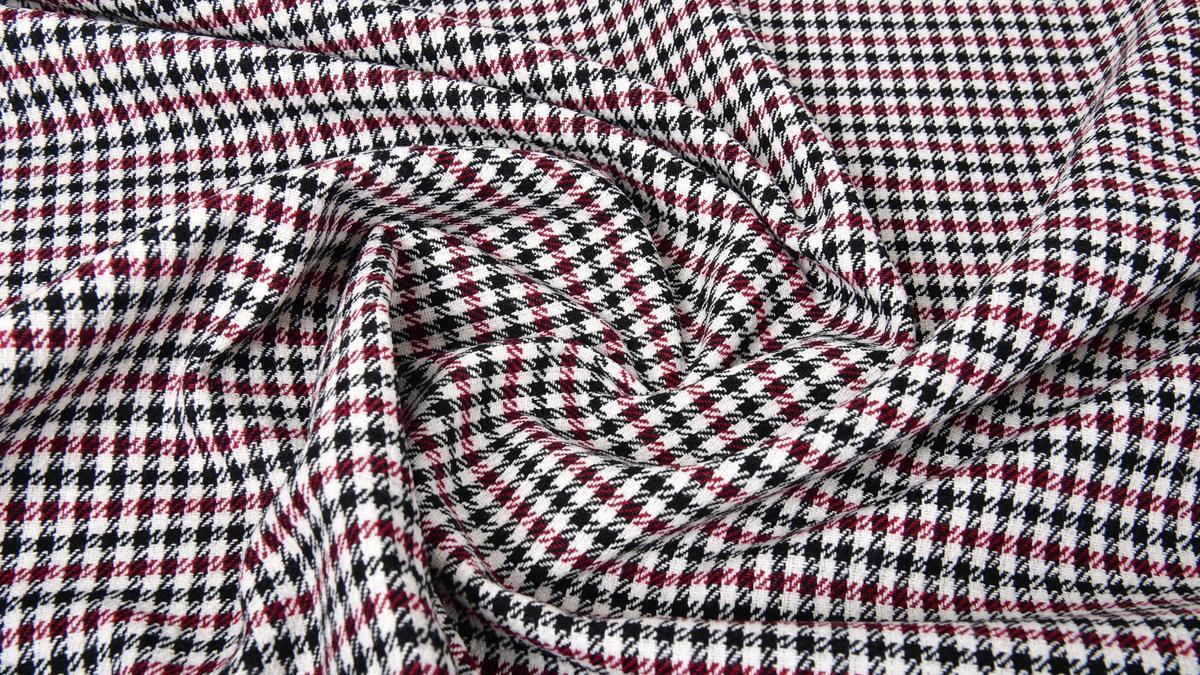 Porsche ha reeditado sus tejidos Pasha, tartán y Pepita