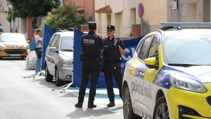 Vídeo: Investiguen la mort d'un jove de 22 anys a mans de la parella de la seva mare, que està ferida crítica