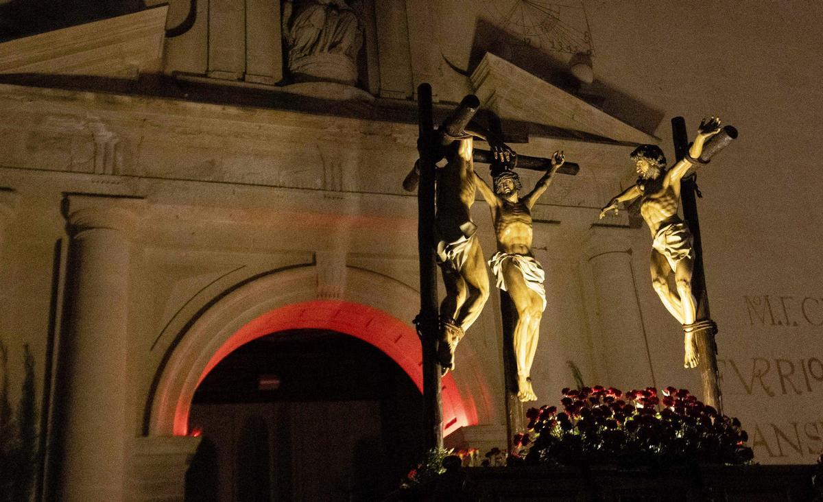 Semana Santa en Alicante 2026: Procesión de la Hermandad Penitencial del Perdón en el Jueves Santo
