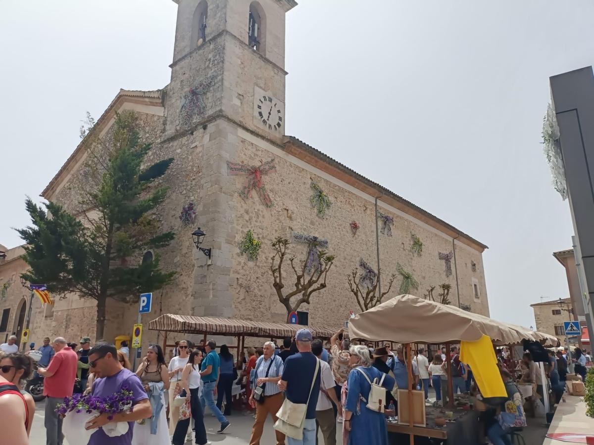 El centro de Costitx, durante la celebración de la feria primaveral.