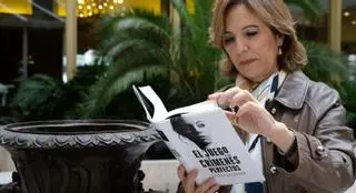 Reyes Calderón: "Necesito escribir a mano para recordar el sabor del momento"
