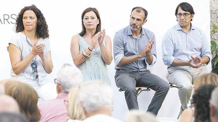 Armengol, junto a Barceló, Cladera y Negueruela, ayer en la asamblea abierta de Manacor.