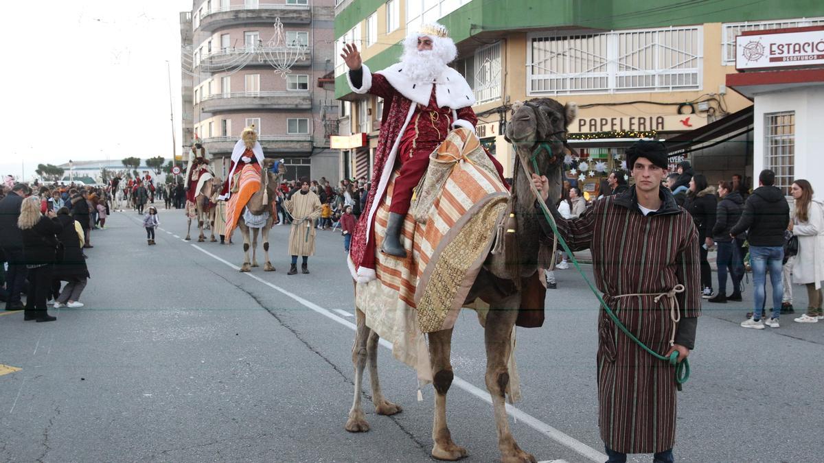 Éxito de la cabalgata a camello en Moaña