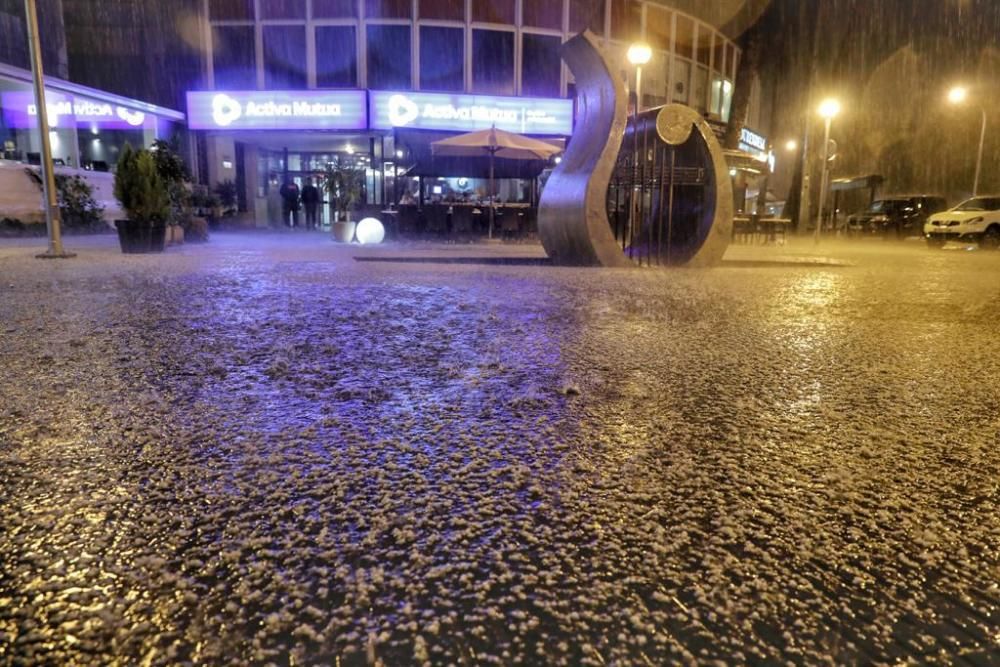 Fuerte granizada en Palma con tormenta eléctrica