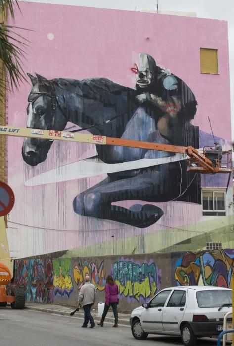 "MésQueMurs". Grafittis en fachadas de Sagunt y Po