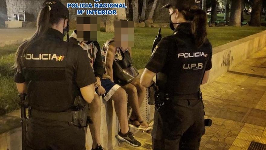 La Policía Nacional realiza más de 80 propuestas de sanción por incumplimiento de las normas covid