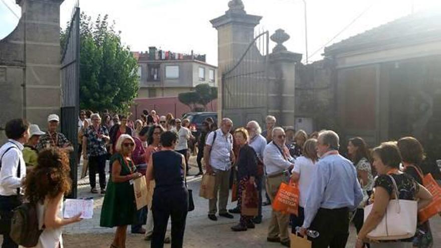 Expertos en el papel visitan Banyeres