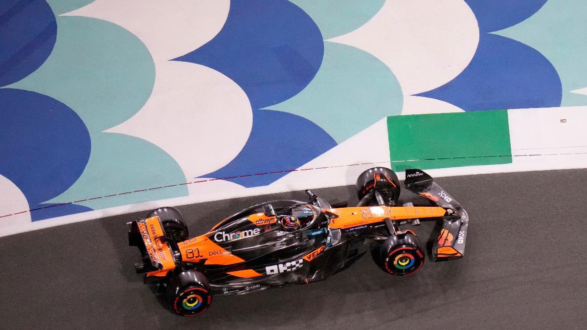 Oscar Piastri , durante el GP de Arabia, inalcanzable con el McLaren