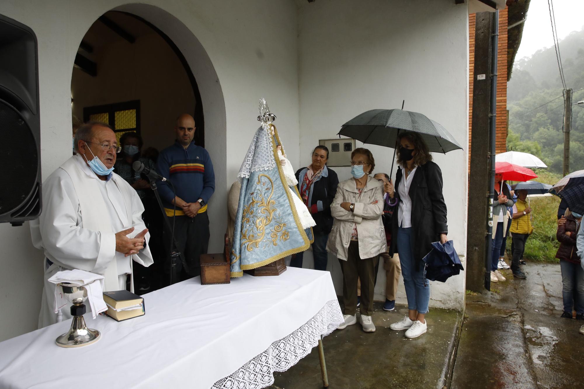 En imágenes: Rioseco de Caldones honra a la Virgen de la los Milagros