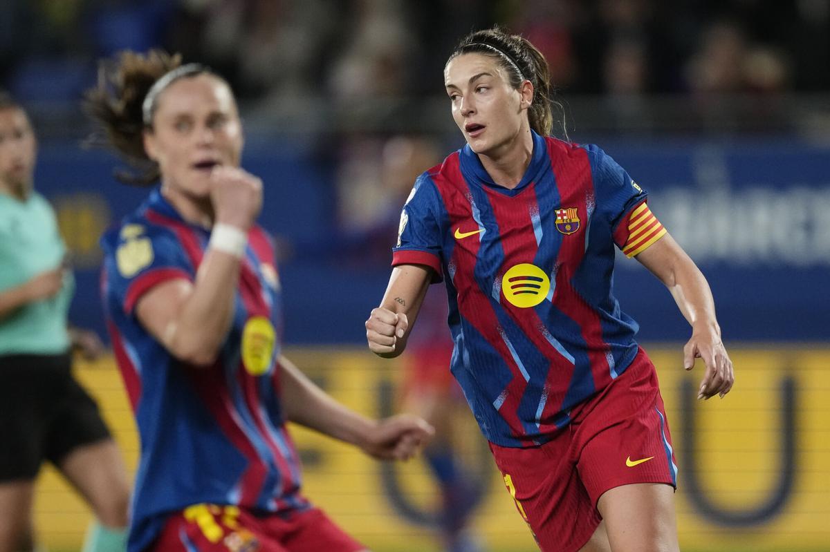 La centrocampista del FC Barcelona Alexia Putellas celebra un tanto durante el encuentro correspondiente a la vuelta de las semifinales de la Copa de la Reina que disputan este miércoles FC Barcelona y Badalona Femenino en el estadio Johan Cruyff, en Barcelona.