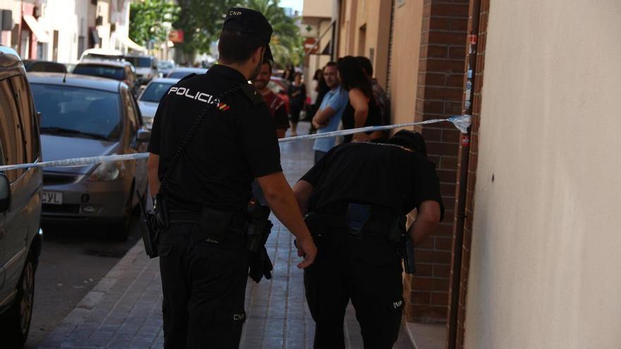 Acaba detenido en Castellón por abuso a su sobrina tras tirarse de un tercero para escapar de la policía