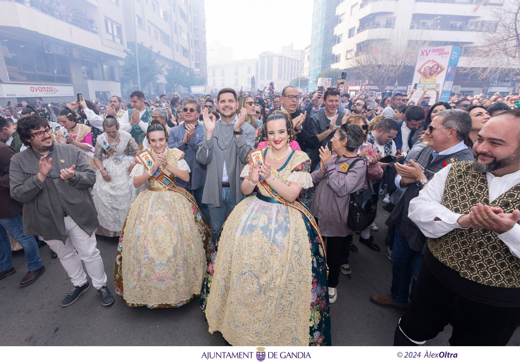 El domingo de las Fallas de Gandia, en casi ochenta imágenes