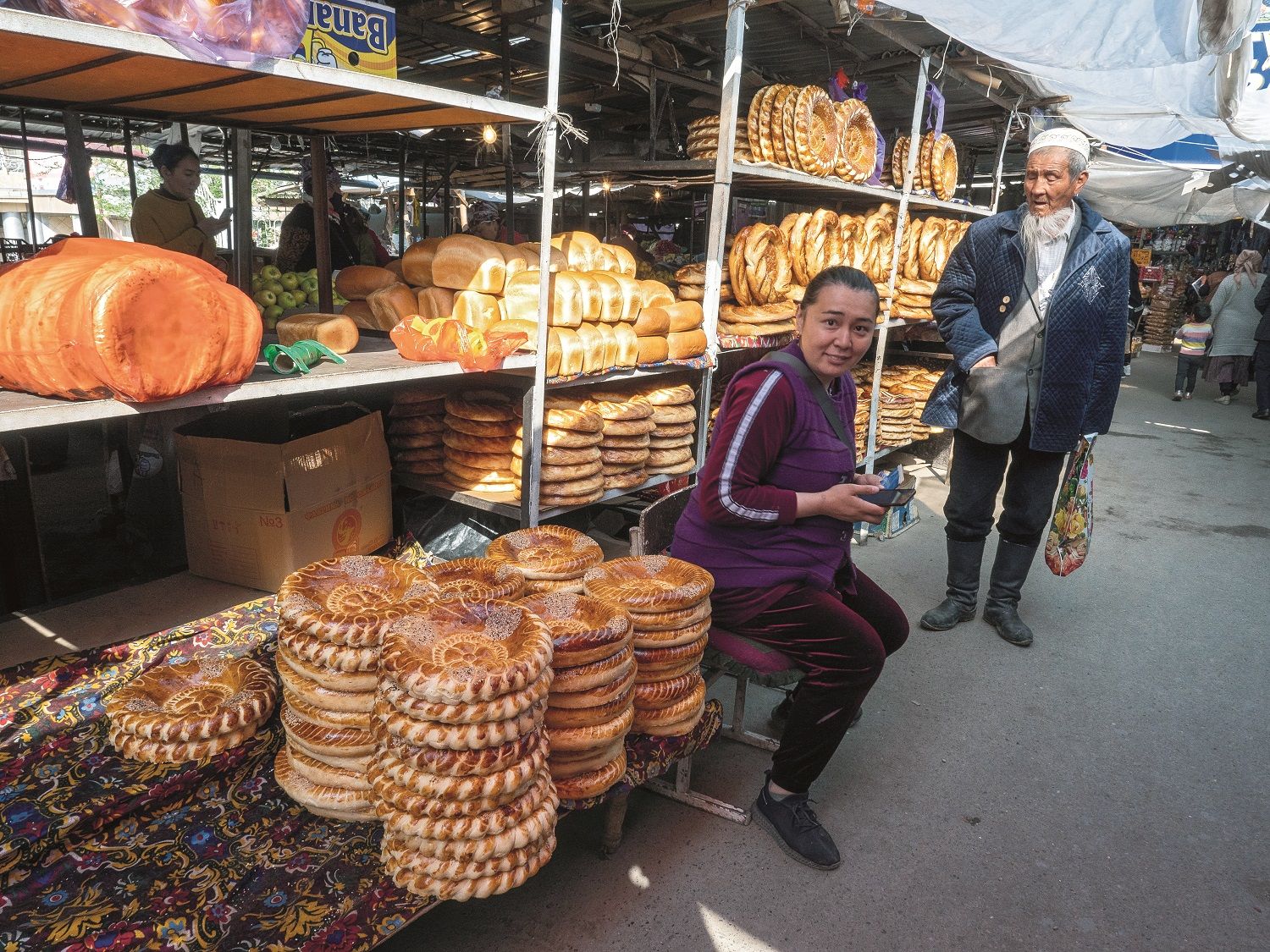 Puesto de panes en el bazar Jayma.