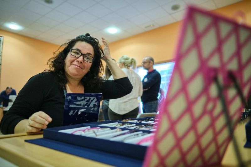 Ópticos 'voluntarios' en Tenerife