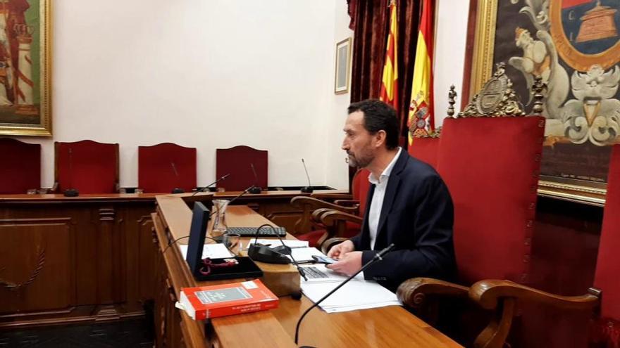 Toma de posesión del nuevo concejal de Vox en Elche