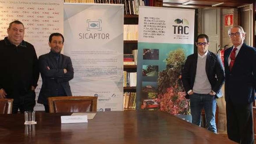 Luis Taboada, Fran Saborido, Alexandre Alonso y Antonio de Ron, ayer, en Santiago, durante la presentación de los proyectos.