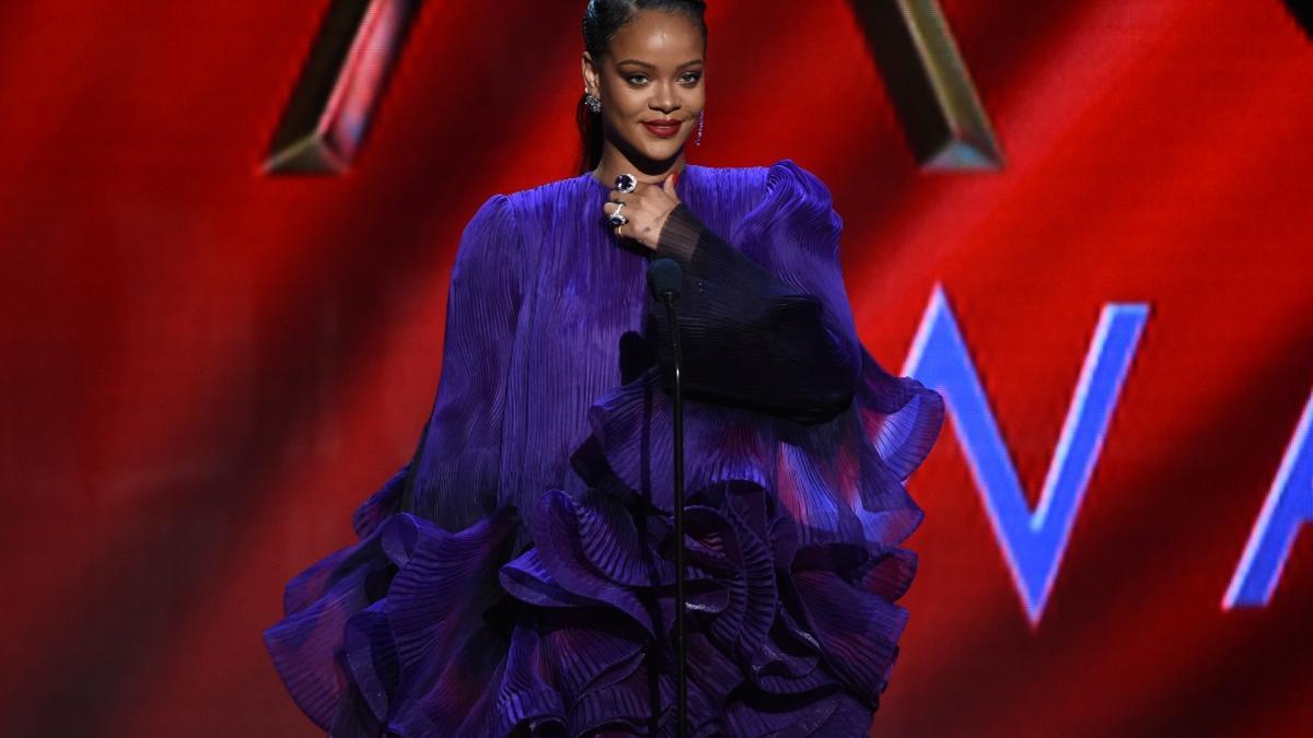 Rihanna en la ceremonia de entrega de los premios NAACP
