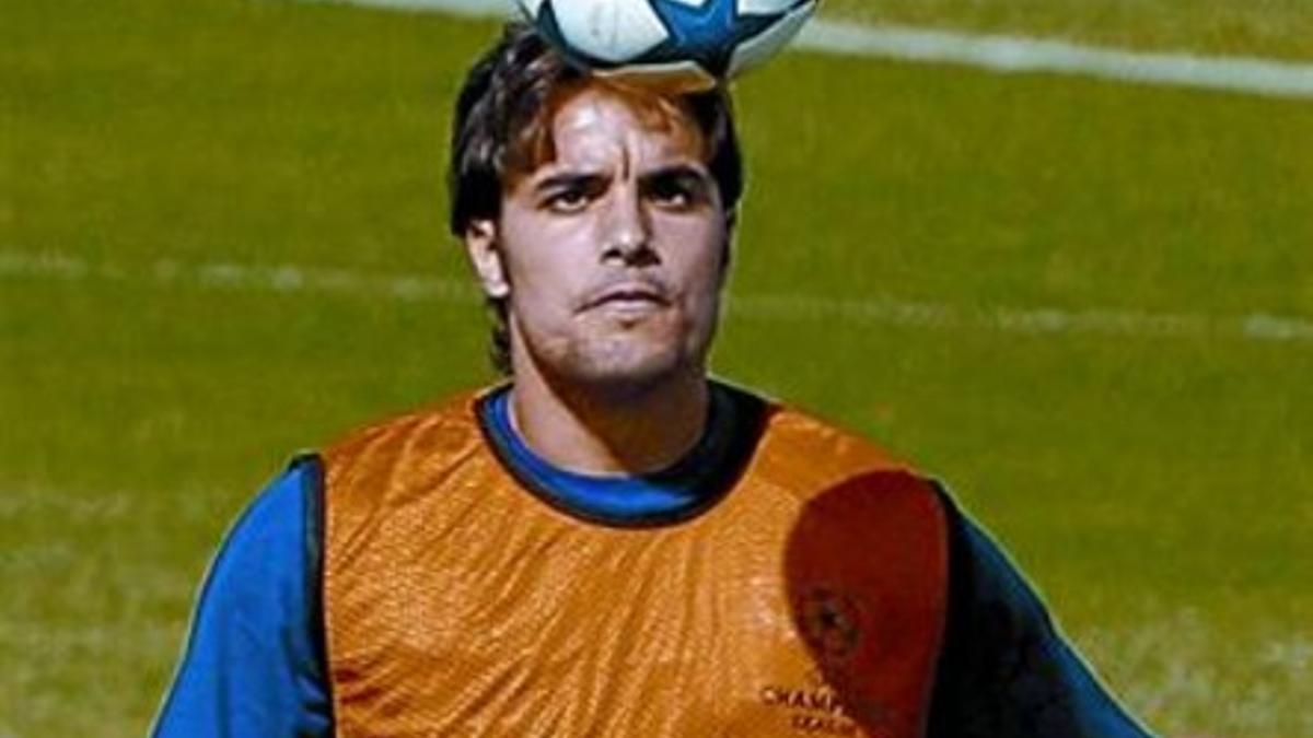 Descartado 8 Pedro León, ayer durante el entrenamiento del Madrid antes de viajar a Auxerre.