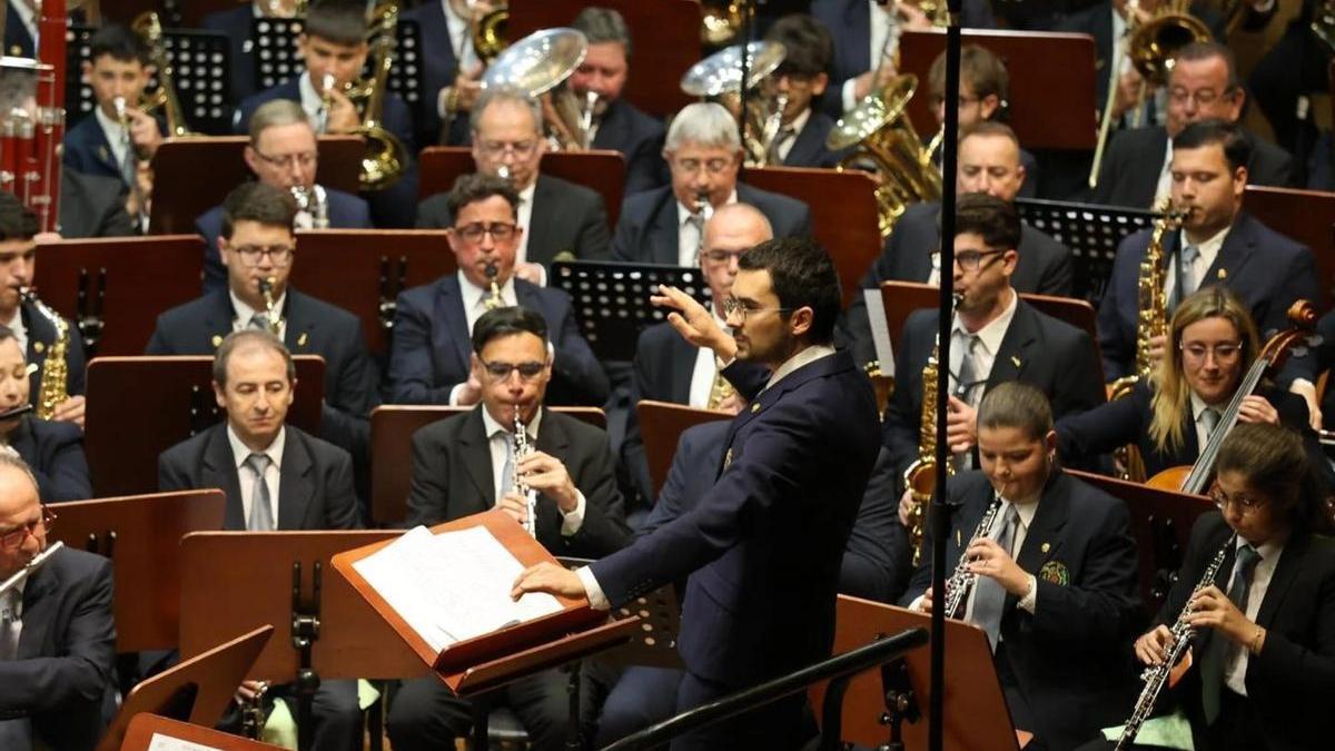 La Societat Musical Santa Cecília de Cullera, en un concierto, en una imagen de archivo.